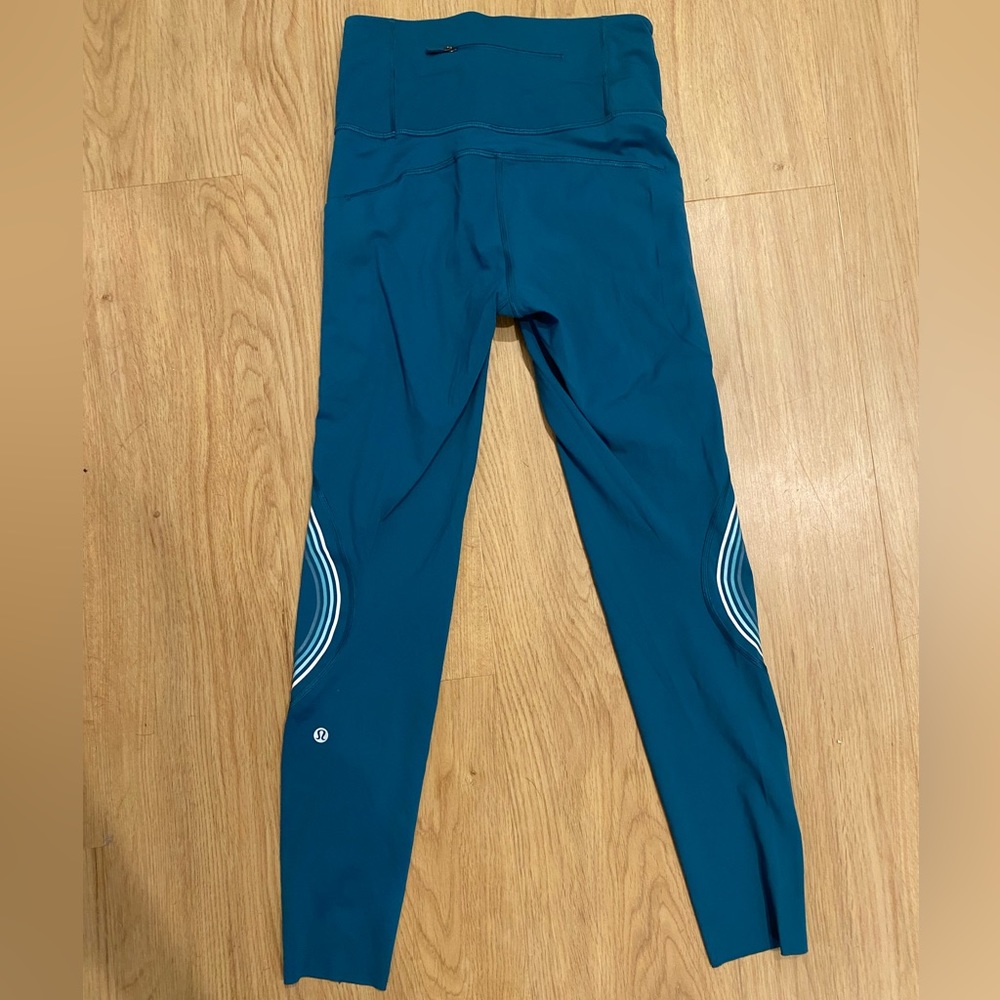Lululemon leggings size 4